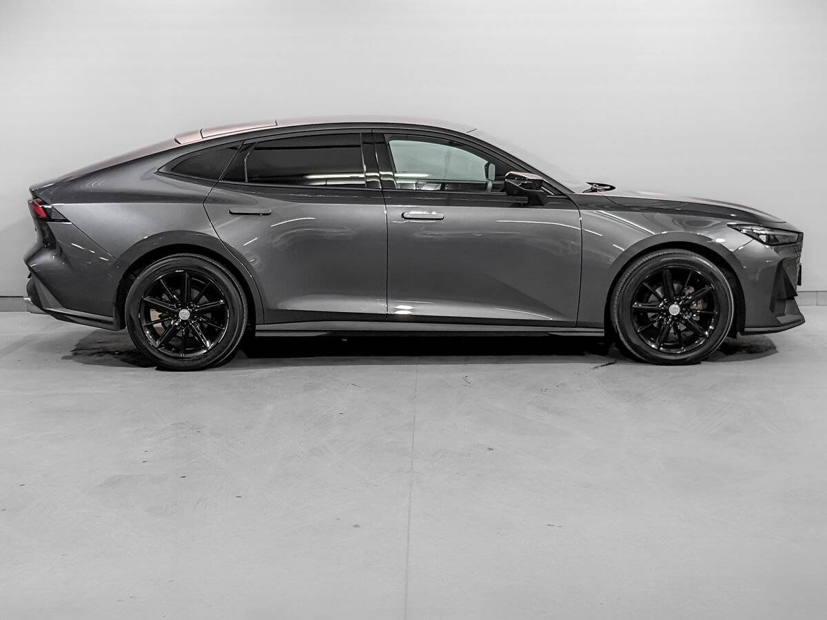 Б/У Чанган УНИ-В 2023 года. Фото: #3