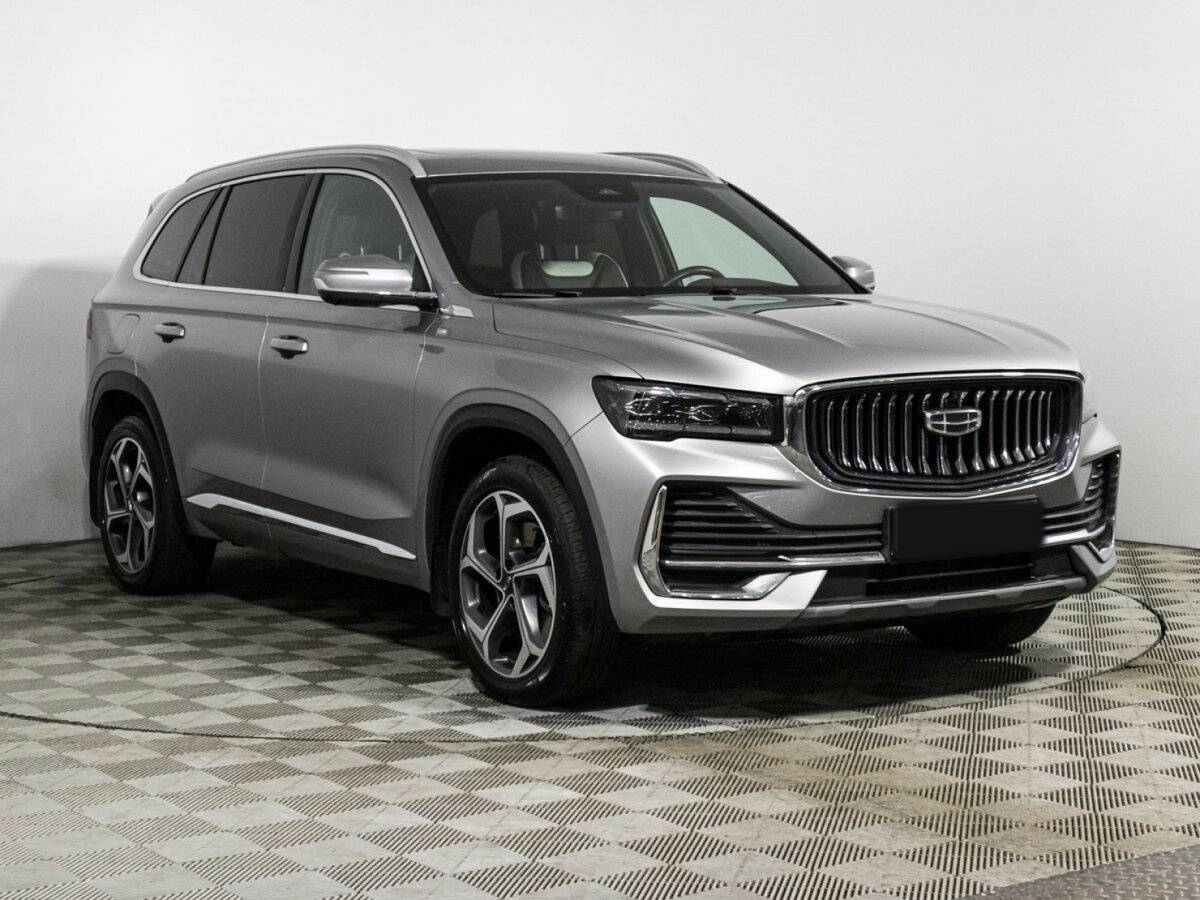 Б/У Джили Монжаро 2022 года. Фото: #2