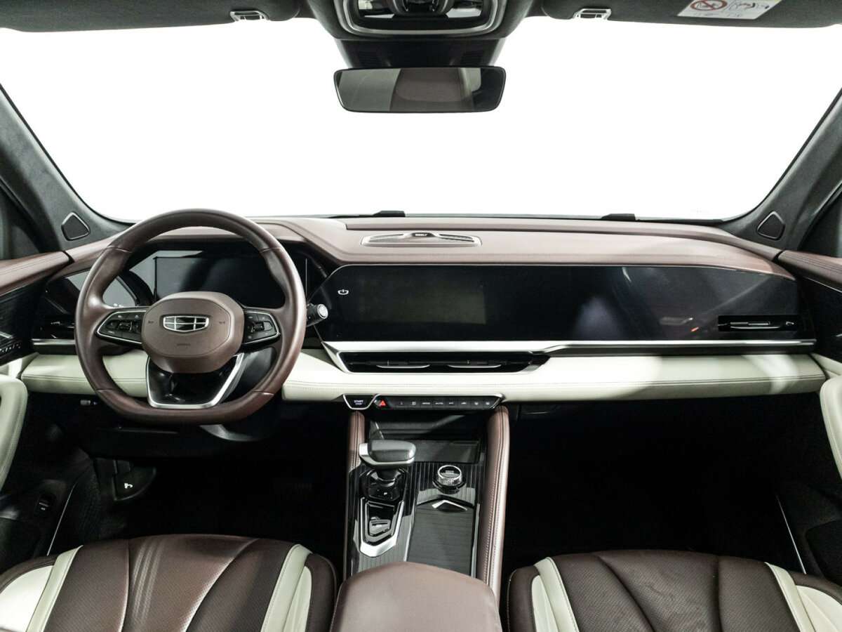 Б/У Джили Монжаро 2022 года. Фото: #12