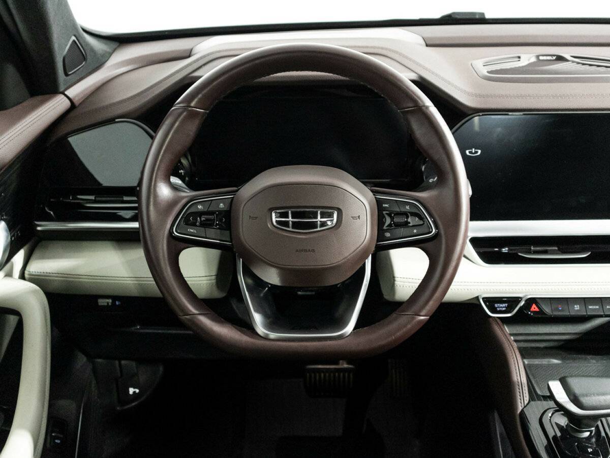 Б/У Джили Монжаро 2022 года. Фото: #22