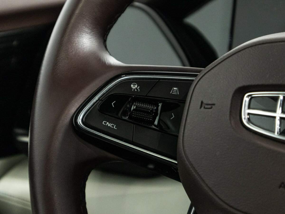 Б/У Джили Монжаро 2022 года. Фото: #23