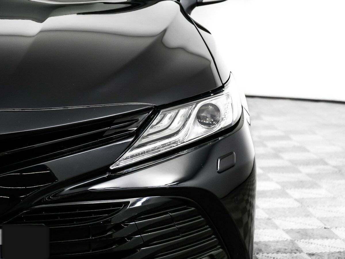 Б/У Тойота Камри 2019 года. Фото: #14