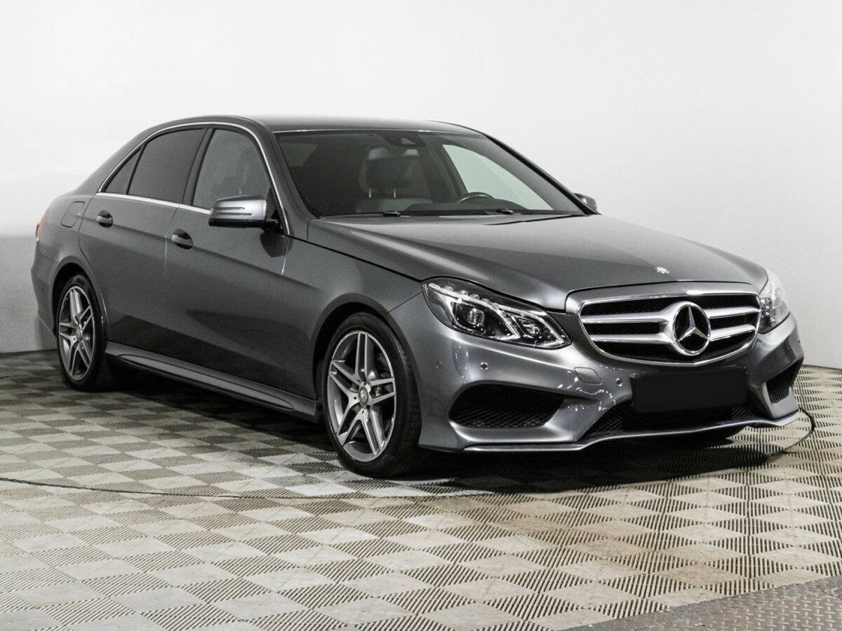 Б/У Мерседес-Бенц Е-Класс 2015 года. Фото: #2