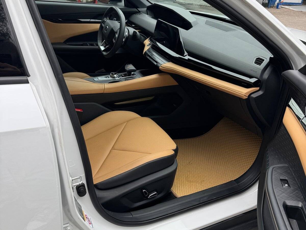 Б/У Чанган УНИ-В 2023 года. Фото: #13