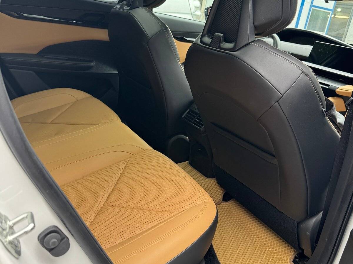 Б/У Чанган УНИ-В 2023 года. Фото: #14