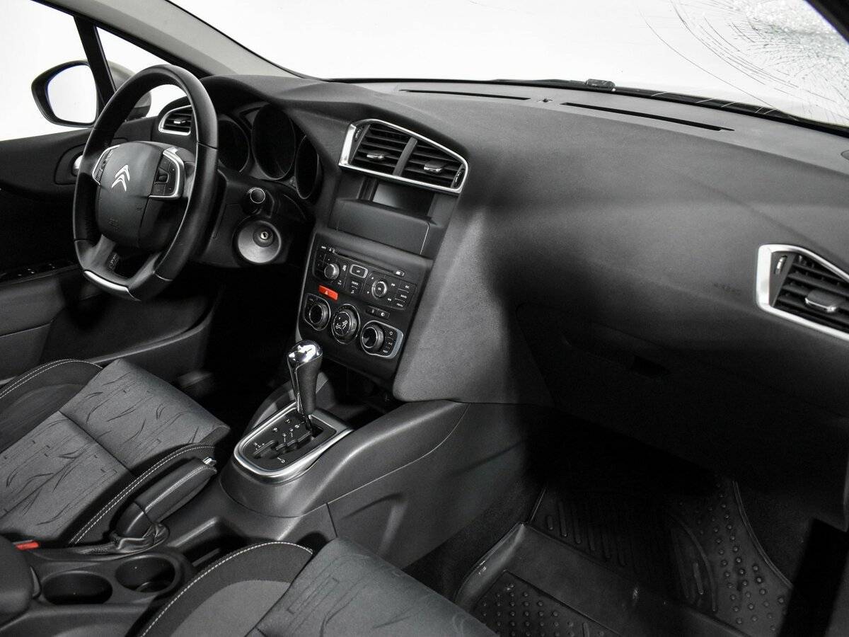 Б/У Ситроен Ц4 2012 года. Фото: #11