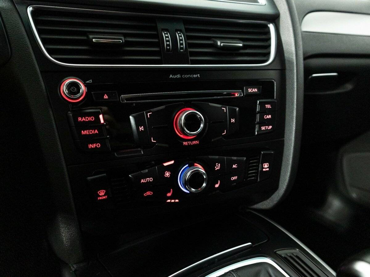 Б/У Ауди А4 2014 года. Фото: #15