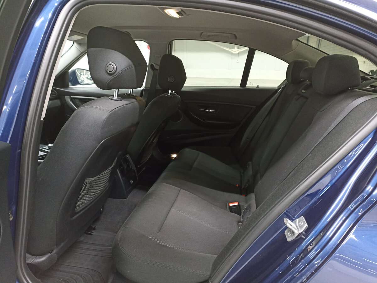 Б/У БМВ 3 серии 2016 года. Фото: #11