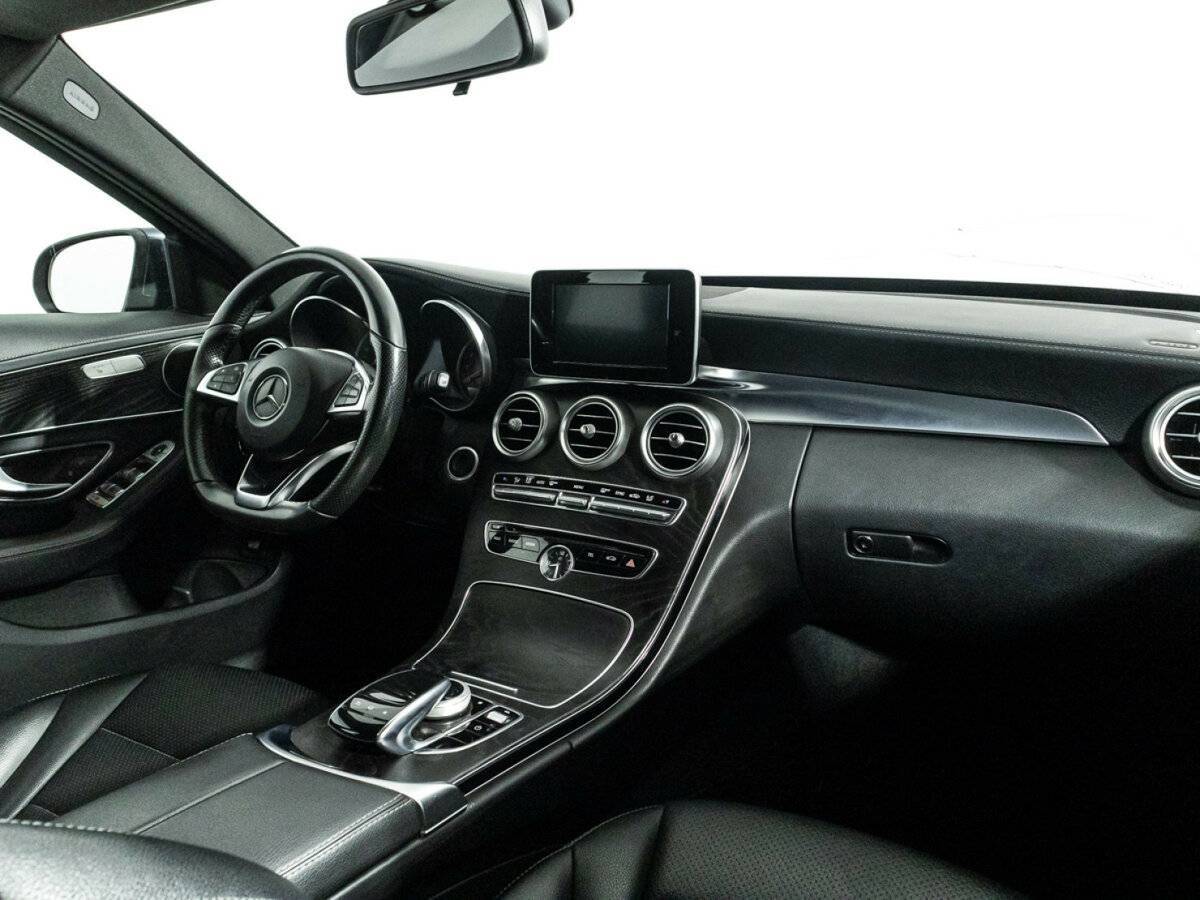 Б/У Мерседес-Бенц Ц-Класс 2015 года. Фото: #8