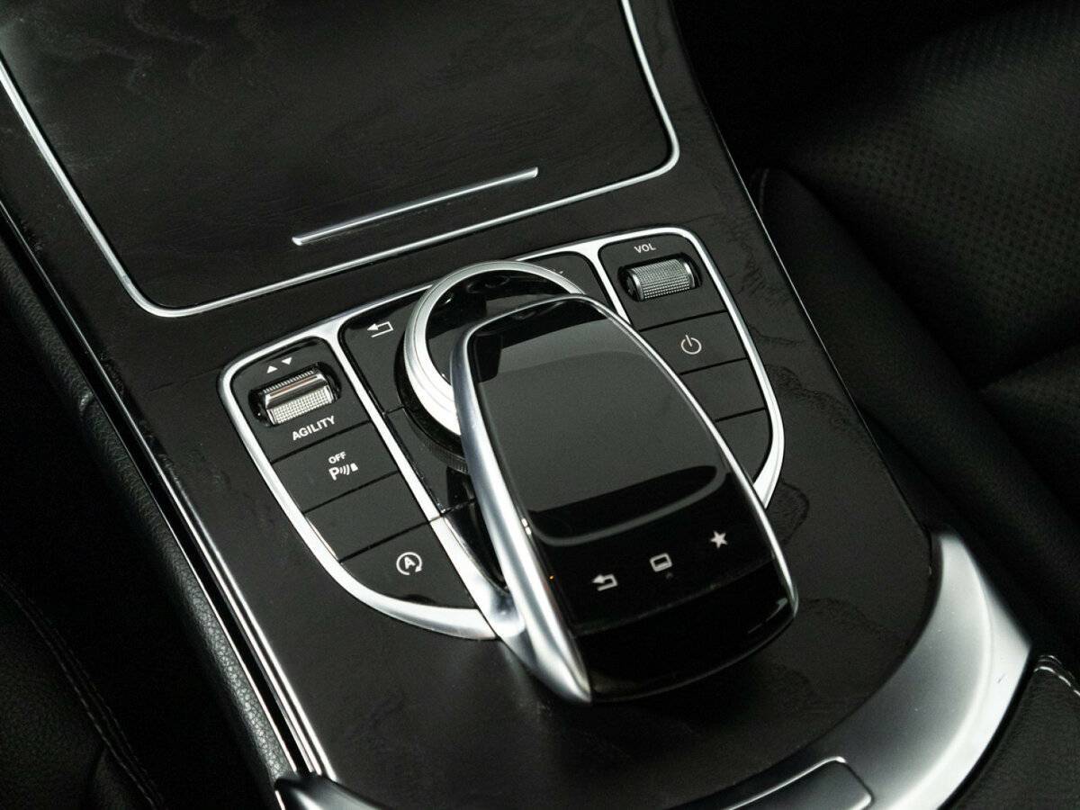 Б/У Мерседес-Бенц Ц-Класс 2015 года. Фото: #16