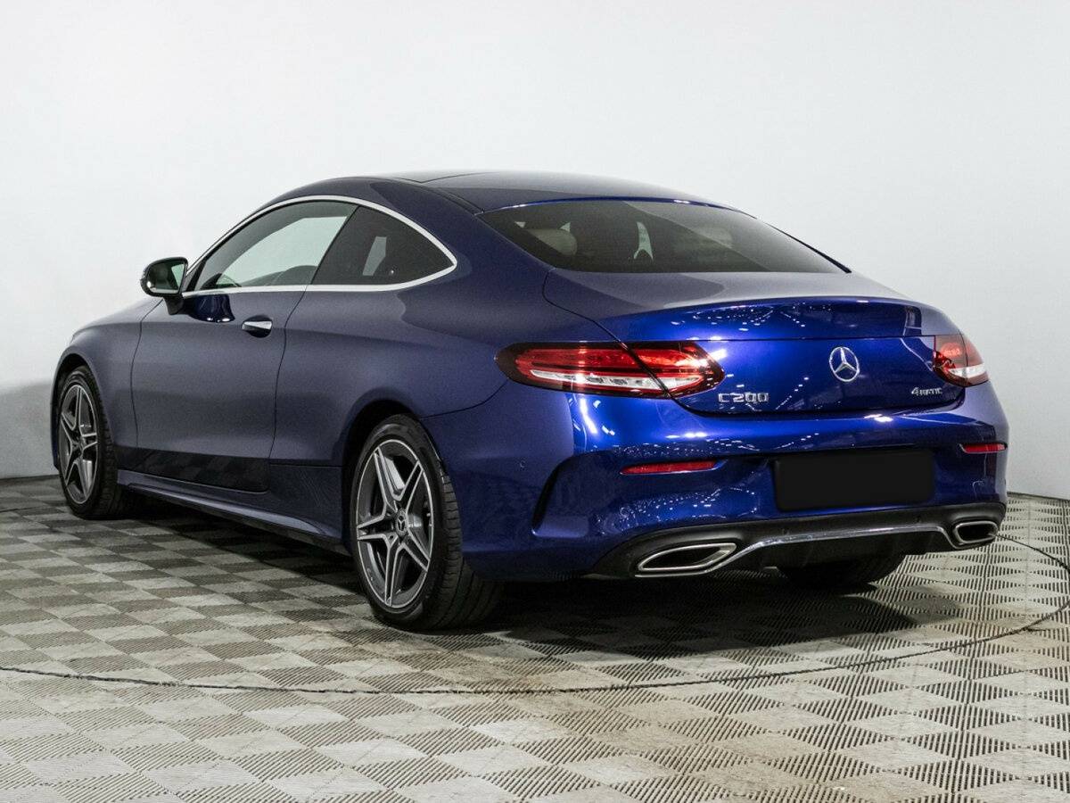 Б/У Мерседес-Бенц Ц-Класс 2018 года. Фото: #6
