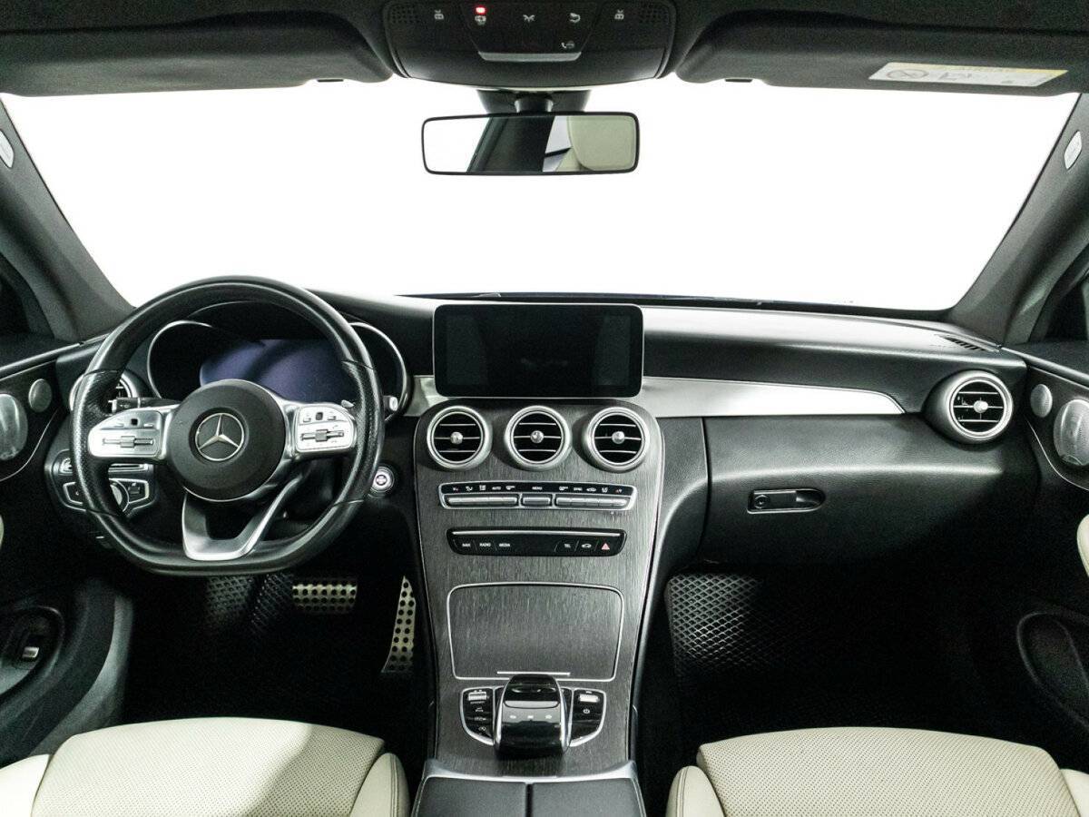 Б/У Мерседес-Бенц Ц-Класс 2018 года. Фото: #12