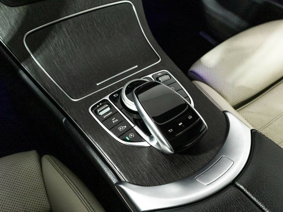 Б/У Мерседес-Бенц Ц-Класс 2018 года. Фото: #19