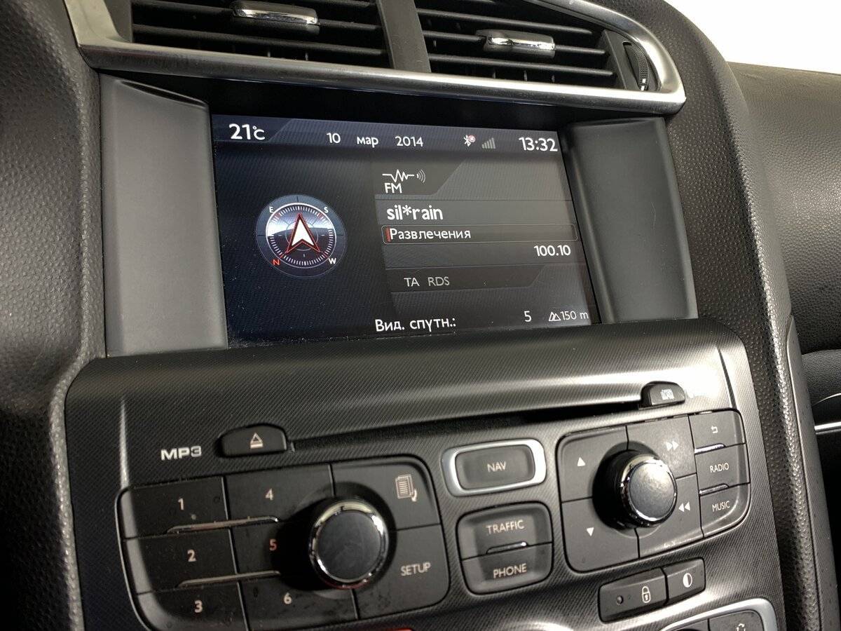 Б/У Ситроен ДС4 2013 года. Фото: #15