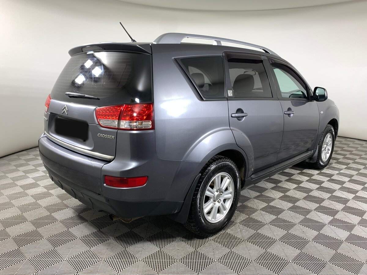 Б/У Ситроен Ц-Кроссер 2012 года. Фото: #4