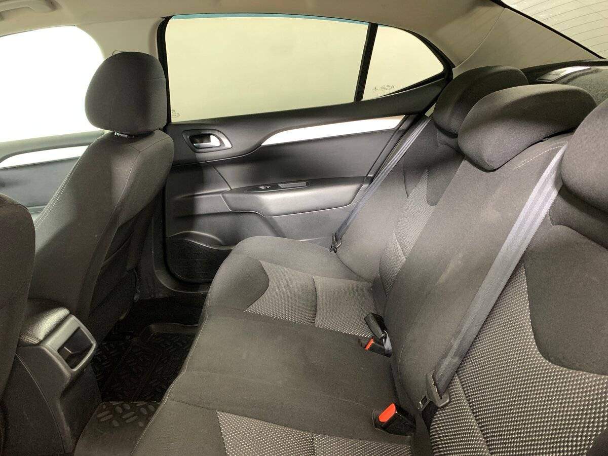 Б/У Ситроен Ц4 2014 года. Фото: #17