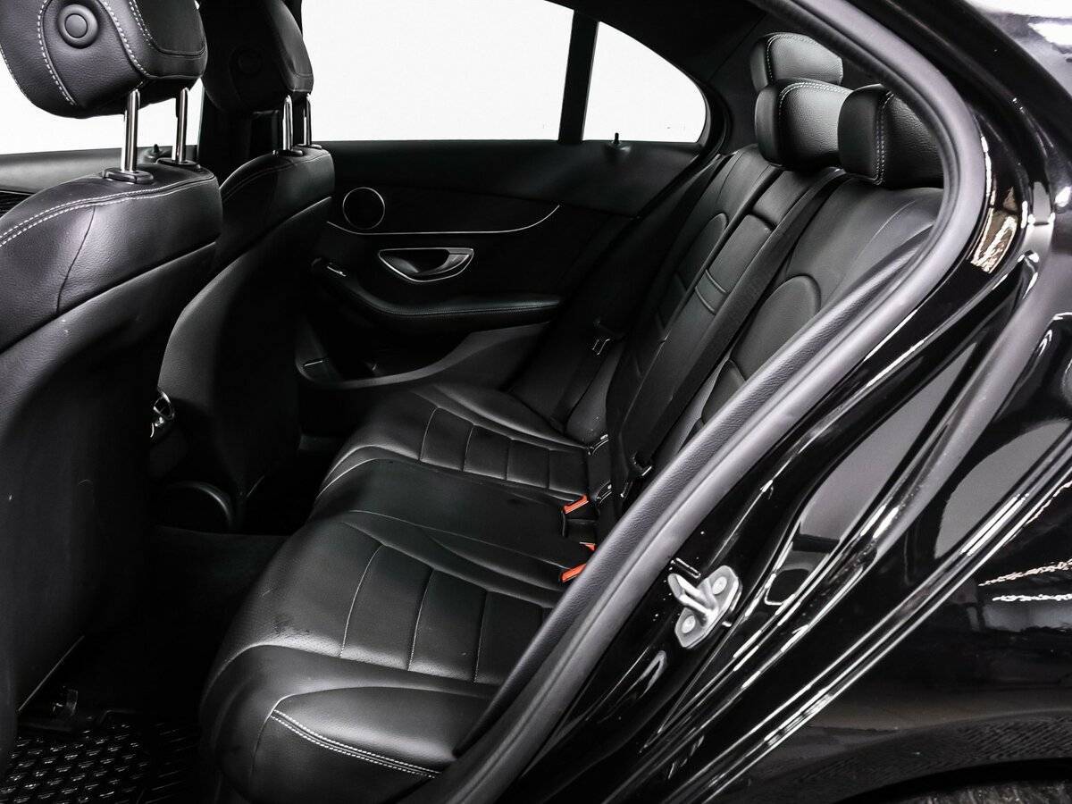 Б/У Мерседес-Бенц Ц-Класс 2016 года. Фото: #12