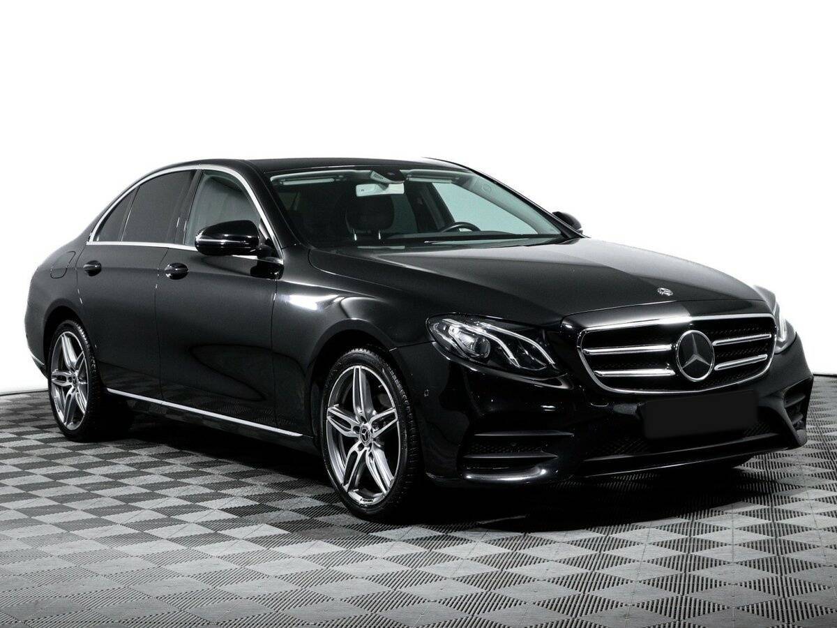 Б/У Мерседес-Бенц Е-Класс 2016 года. Фото: #2