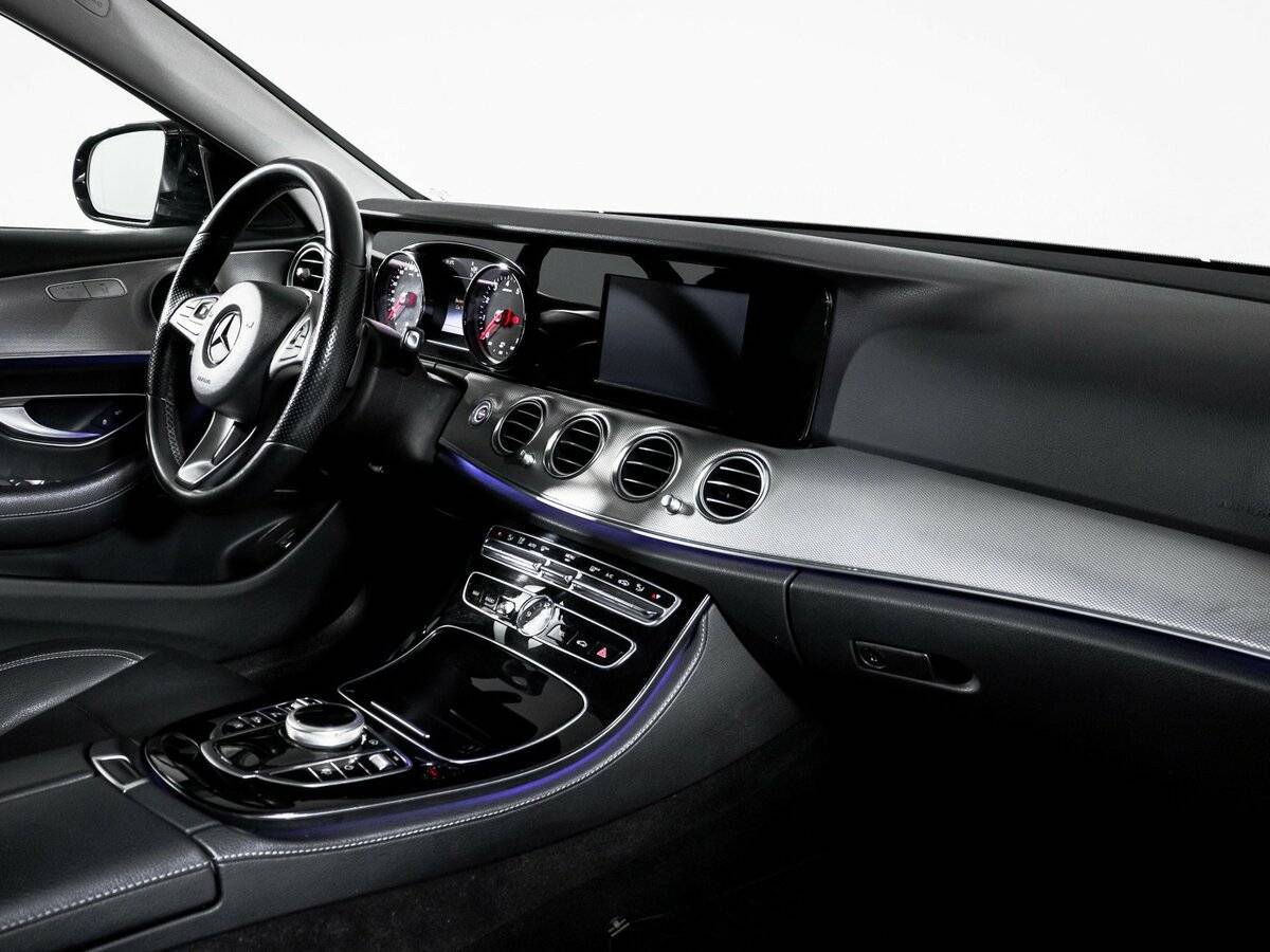 Б/У Мерседес-Бенц Е-Класс 2016 года. Фото: #8