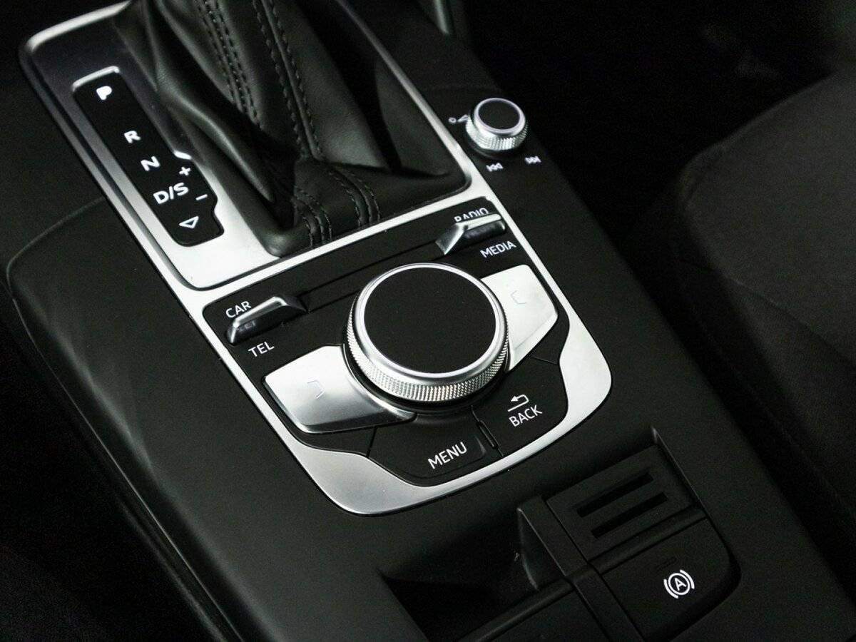 Б/У Ауди А3 2017 года. Фото: #17