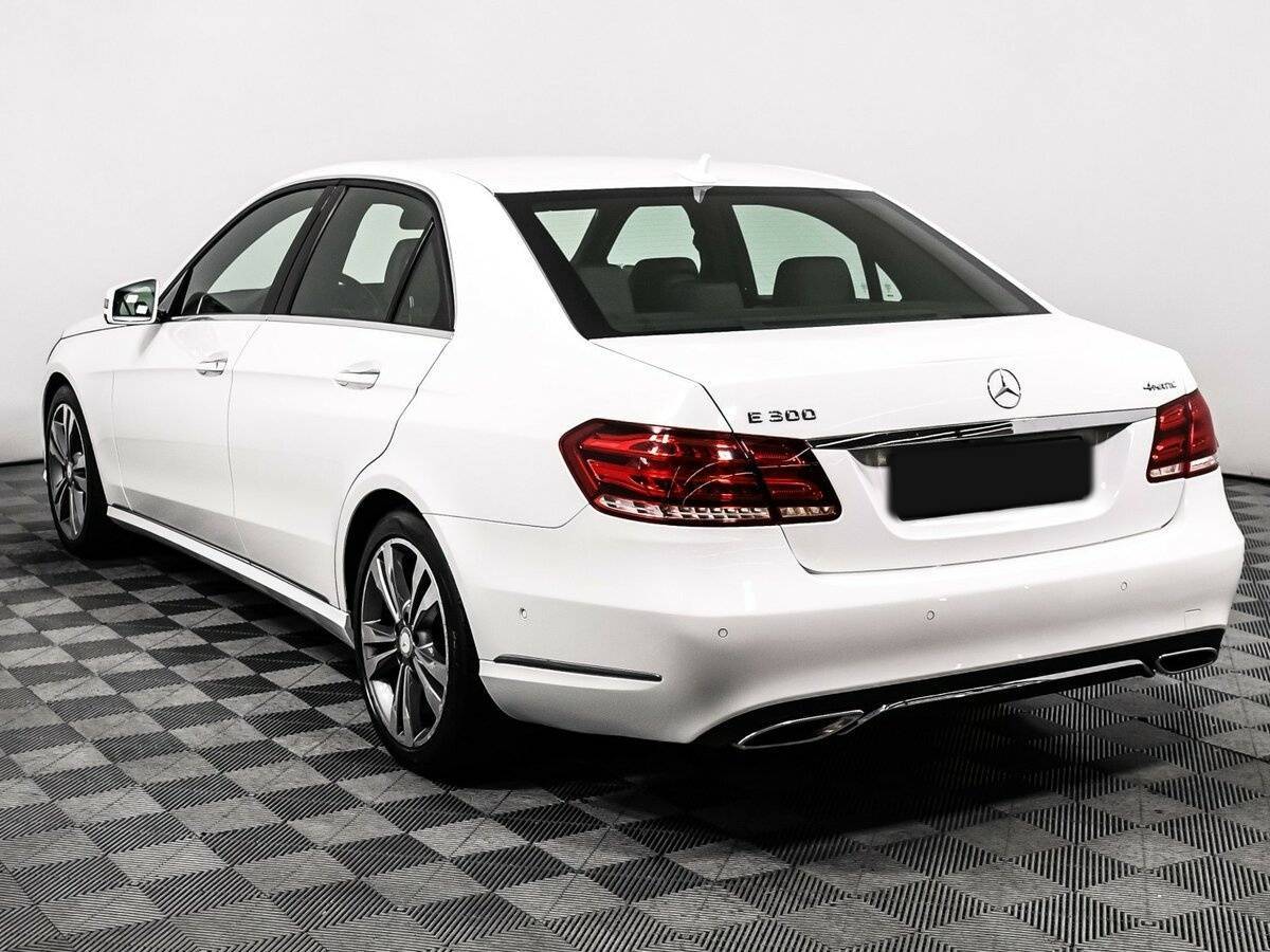 Б/У Мерседес-Бенц Е-Класс 2014 года. Фото: #6