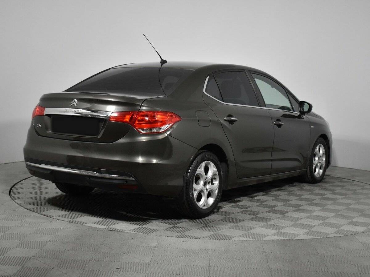Б/У Ситроен Ц4 2013 года. Фото: #4