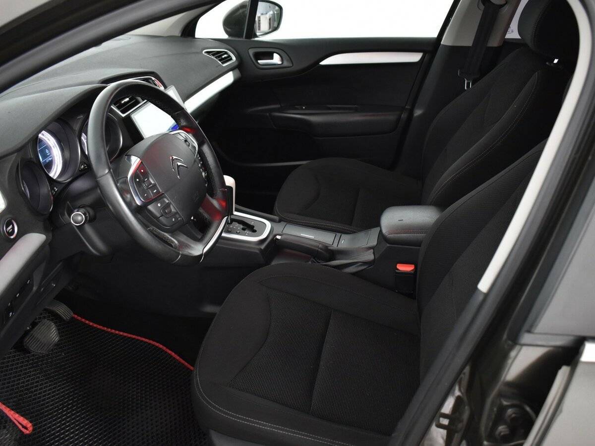 Б/У Ситроен Ц4 2013 года. Фото: #8