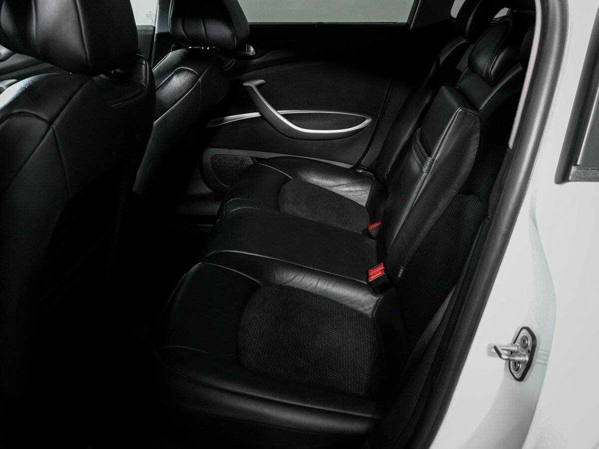 Б/У Ситроен Ц5 2014 года. Фото: #9