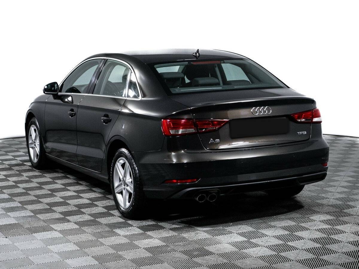 Б/У Ауди А3 2017 года. Фото: #6