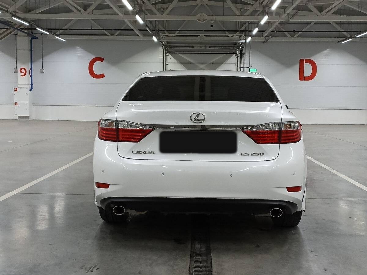 Б/У Лексус ЕС 2013 года. Фото: #5