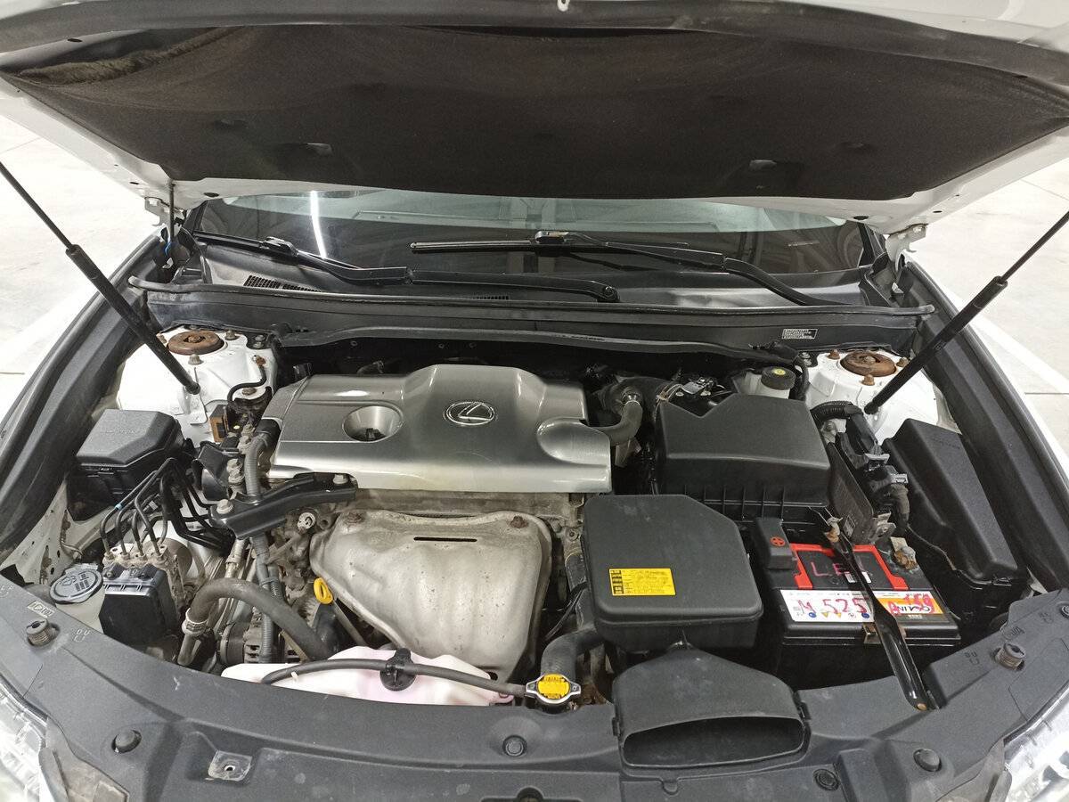 Б/У Лексус ЕС 2013 года. Фото: #8