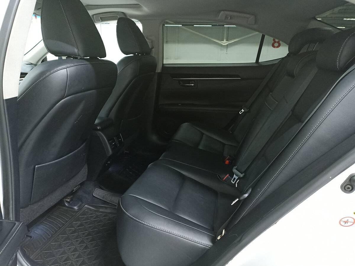 Б/У Лексус ЕС 2013 года. Фото: #11