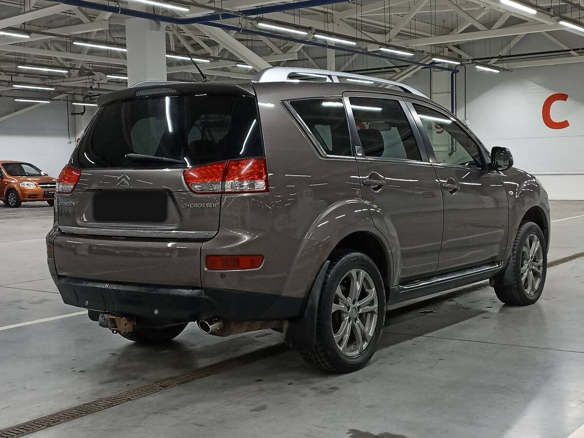 Б/У Ситроен Ц-Кроссер 2012 года. Фото: #4