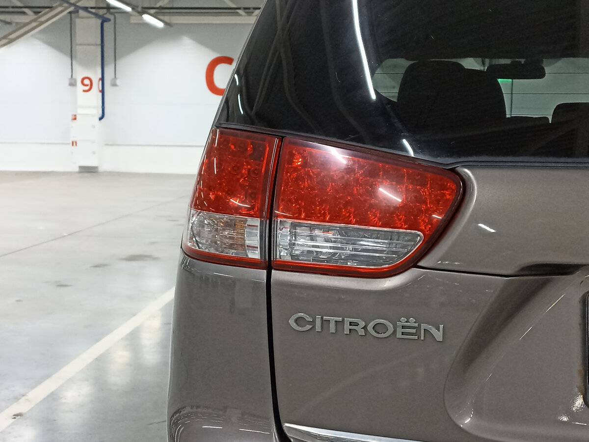 Б/У Ситроен Ц-Кроссер 2012 года. Фото: #8