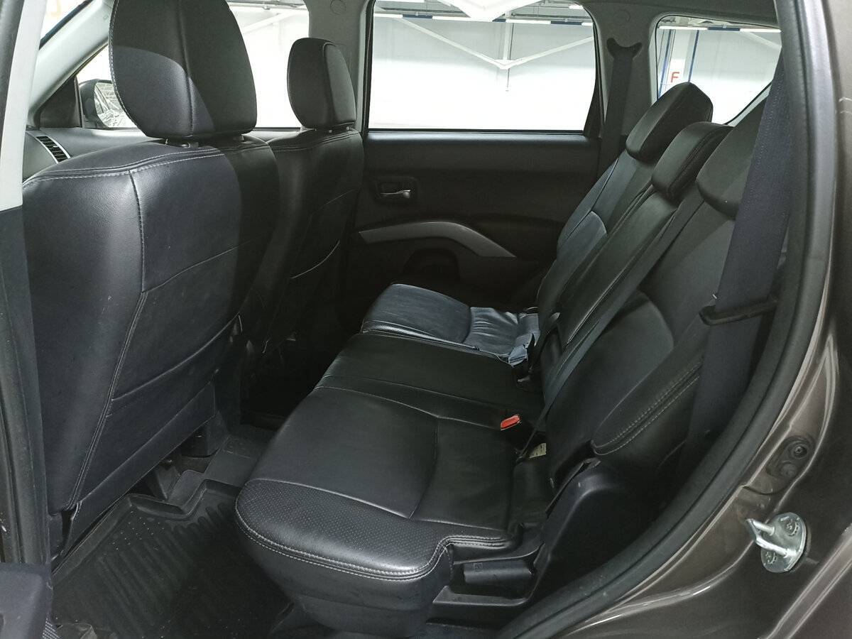 Б/У Ситроен Ц-Кроссер 2012 года. Фото: #11