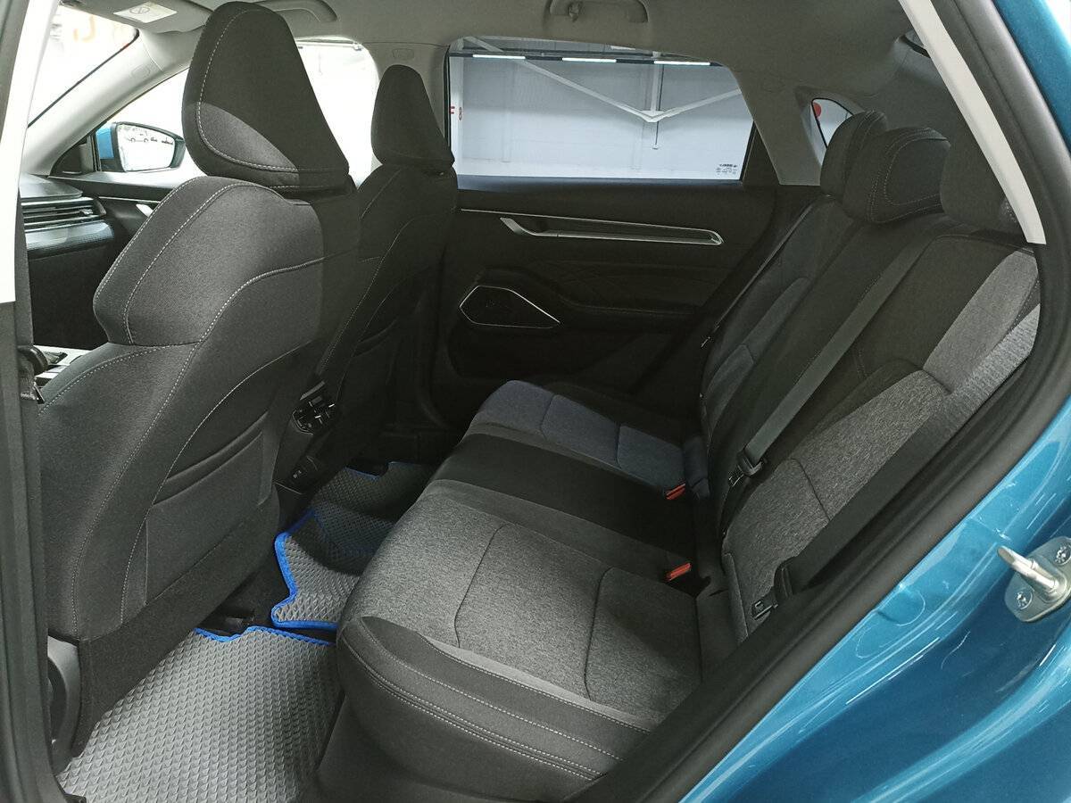 Б/У Джили Эмгранд 2023 года. Фото: #11