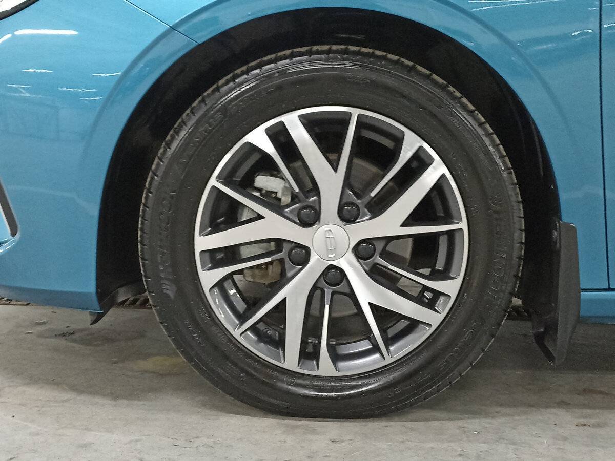 Б/У Джили Эмгранд 2023 года. Фото: #17