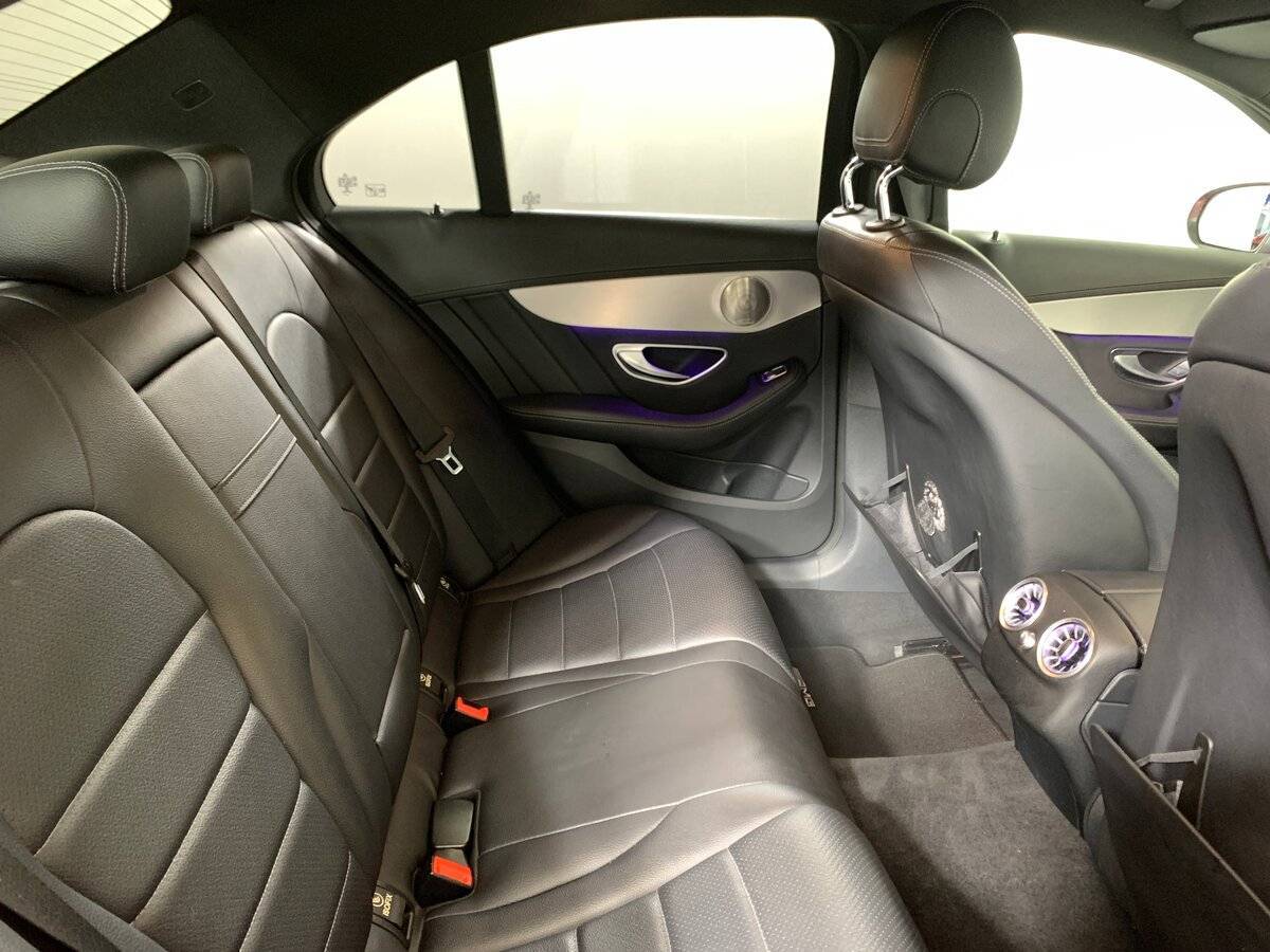 Б/У Мерседес-Бенц Ц-Класс 2015 года. Фото: #16