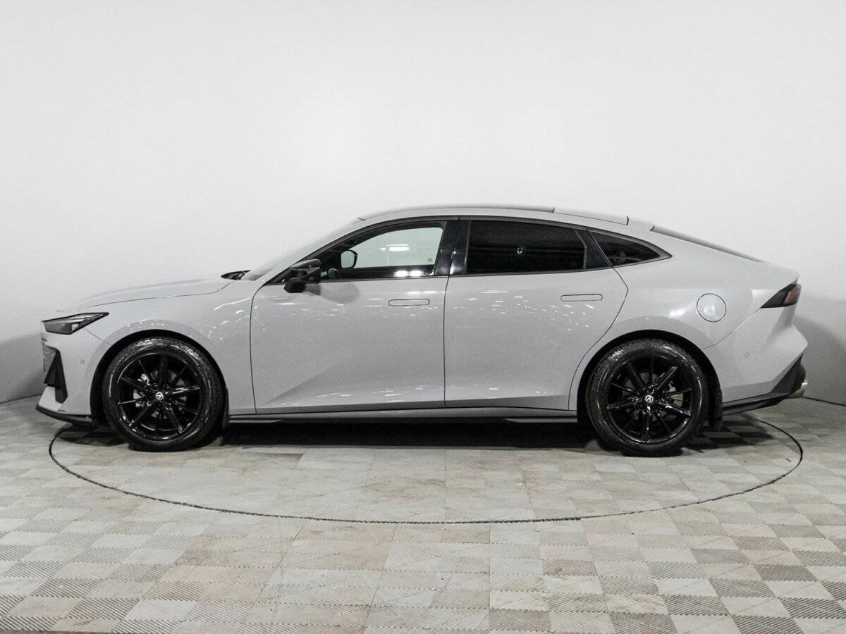 Б/У Чанган УНИ-В 2023 года. Фото: #7