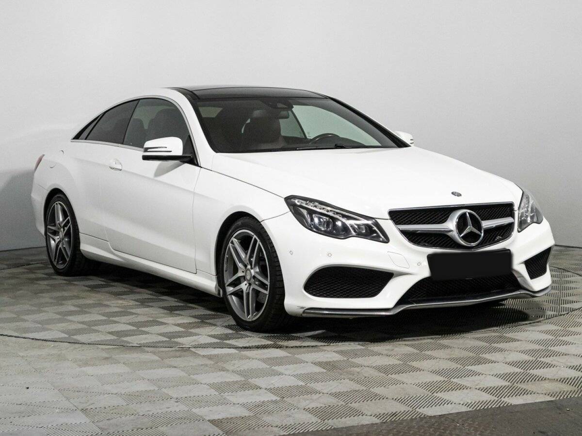 Б/У Мерседес-Бенц Е-Класс 2014 года. Фото: #2