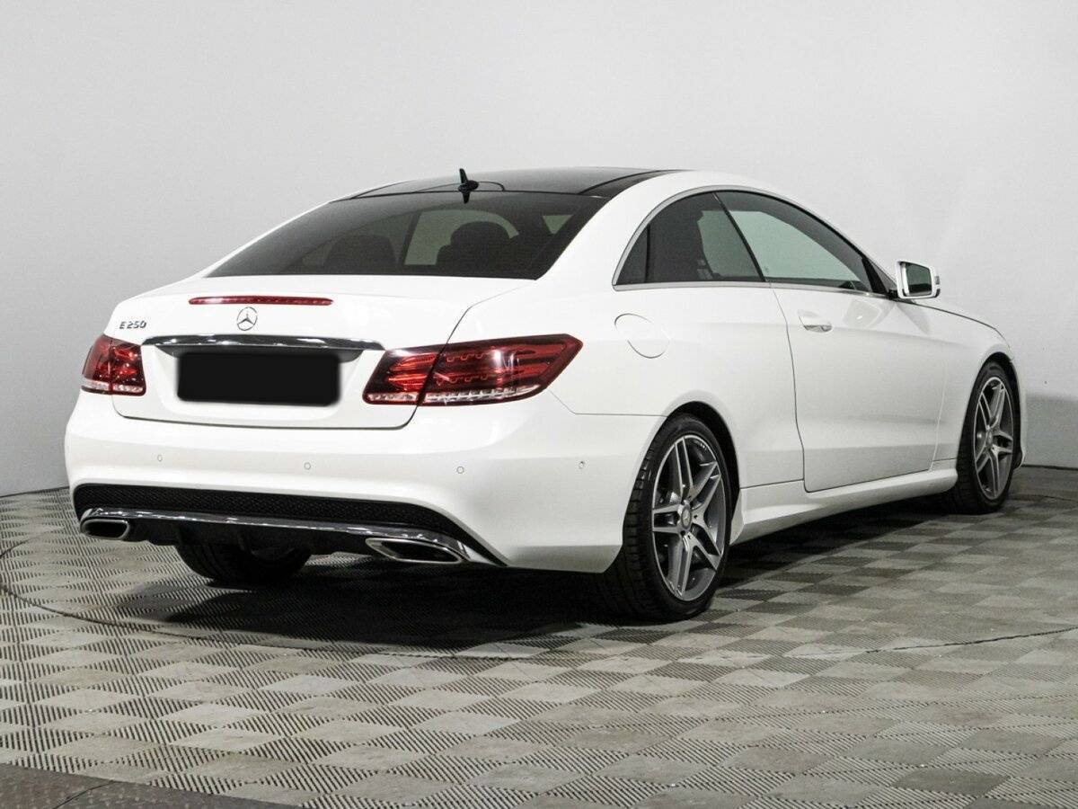 Б/У Мерседес-Бенц Е-Класс 2014 года. Фото: #4