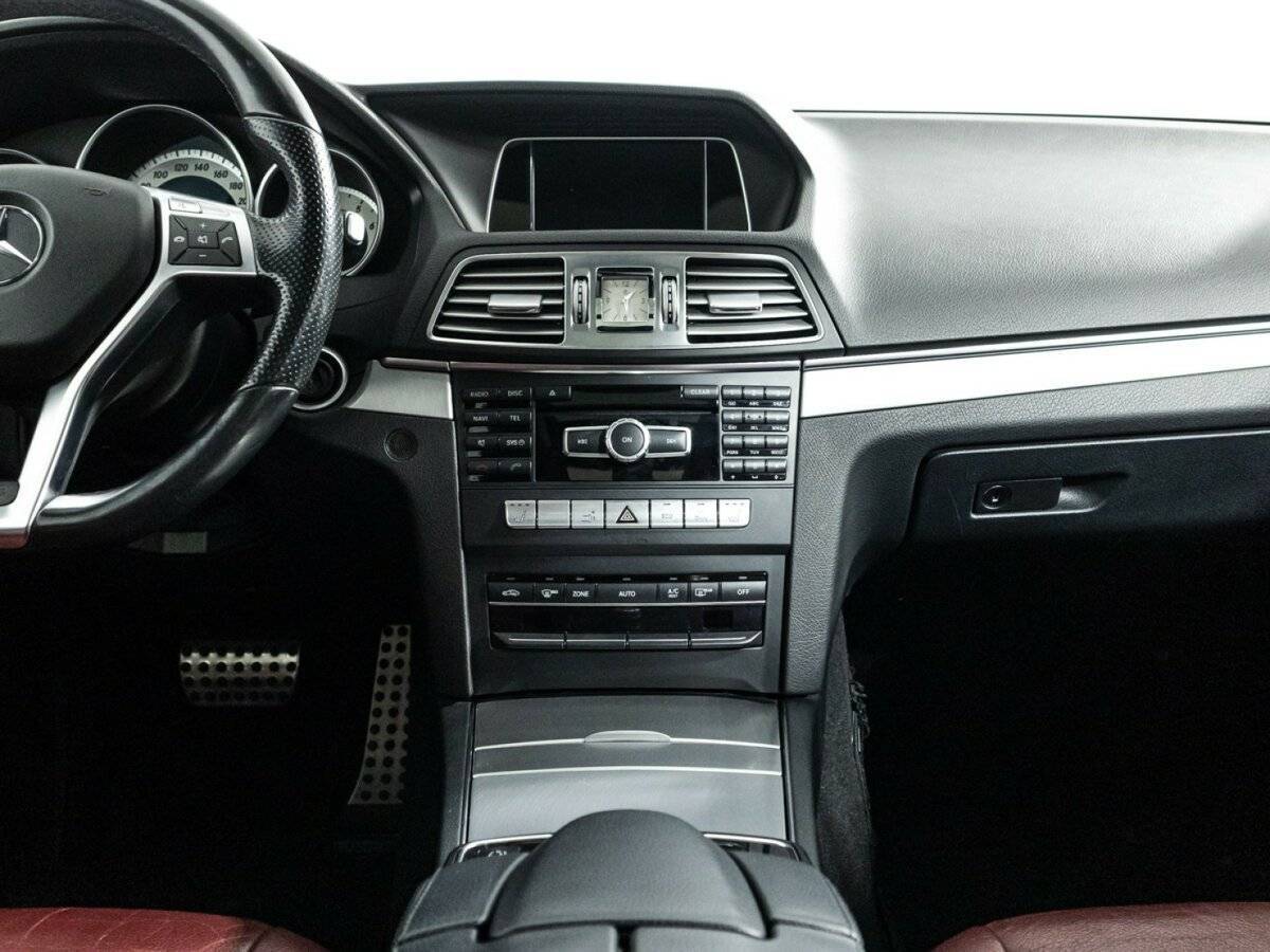 Б/У Мерседес-Бенц Е-Класс 2014 года. Фото: #13