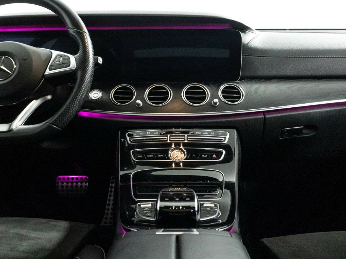 Б/У Мерседес-Бенц Е-Класс 2016 года. Фото: #13