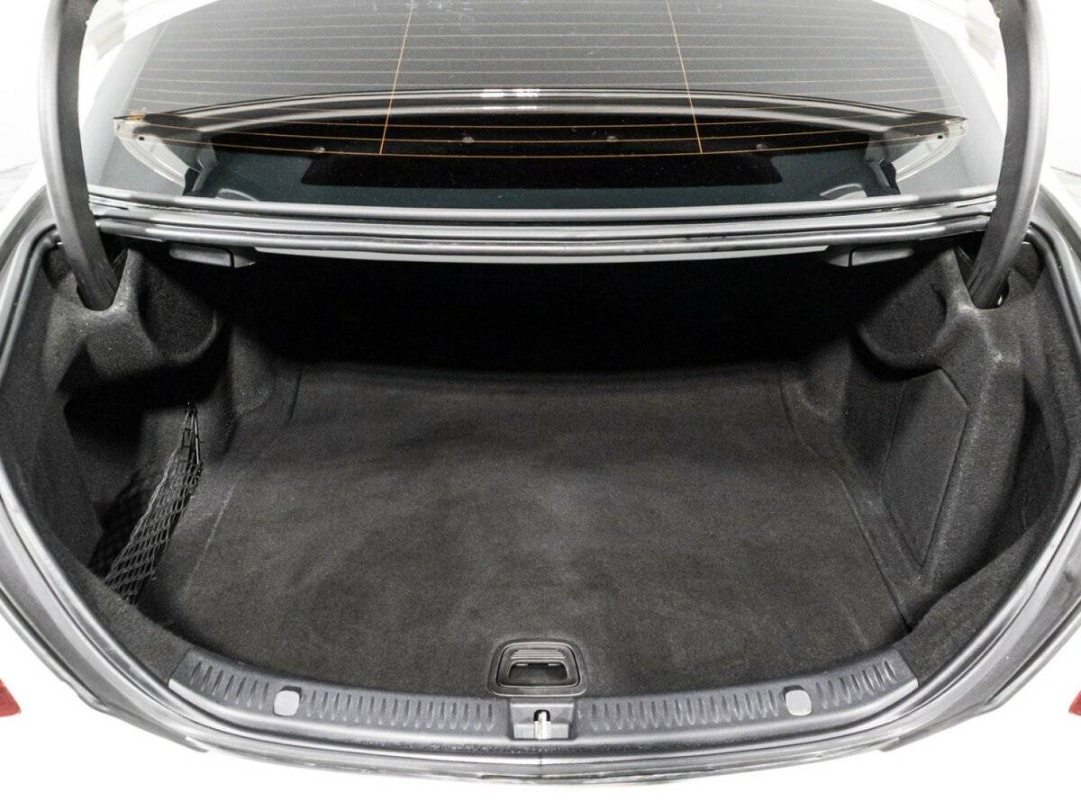 Б/У Мерседес-Бенц Е-Класс 2016 года. Фото: #14