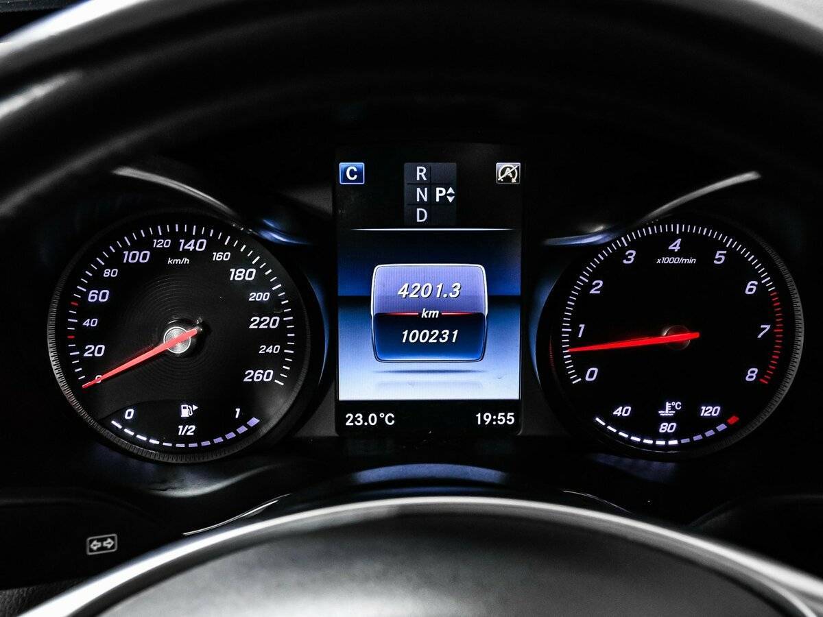 Б/У Мерседес-Бенц Ц-Класс 2016 года. Фото: #9