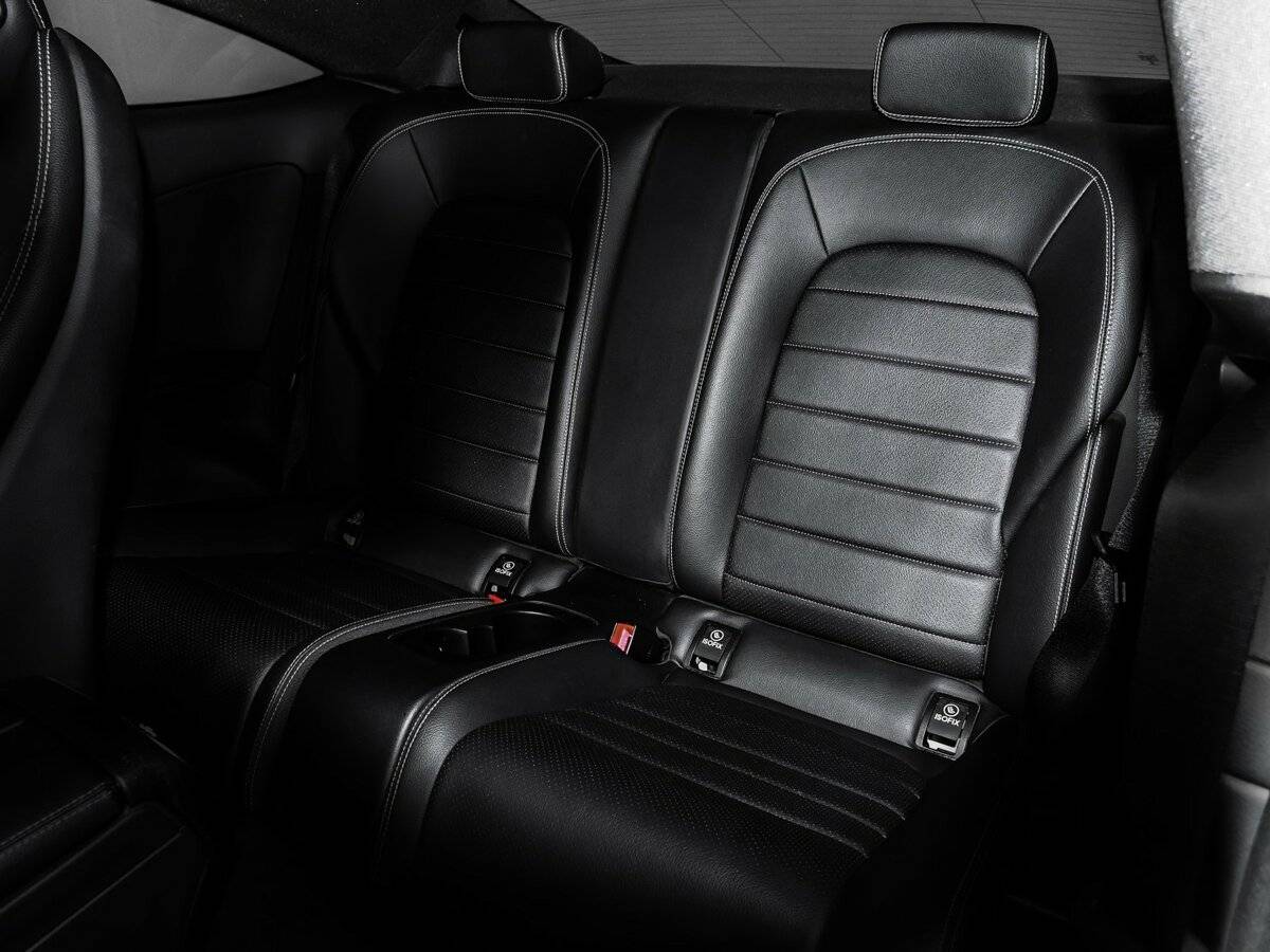 Б/У Мерседес-Бенц Ц-Класс 2016 года. Фото: #13