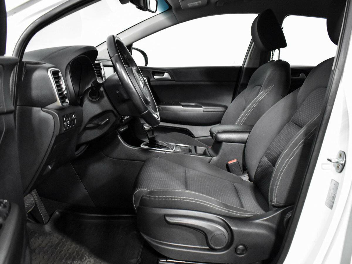 Б/У Киа Спортейдж 2016 года. Фото: #9