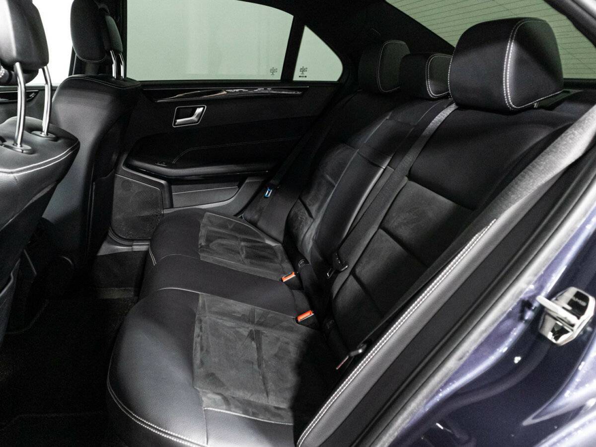 Б/У Мерседес-Бенц Е-Класс 2015 года. Фото: #9