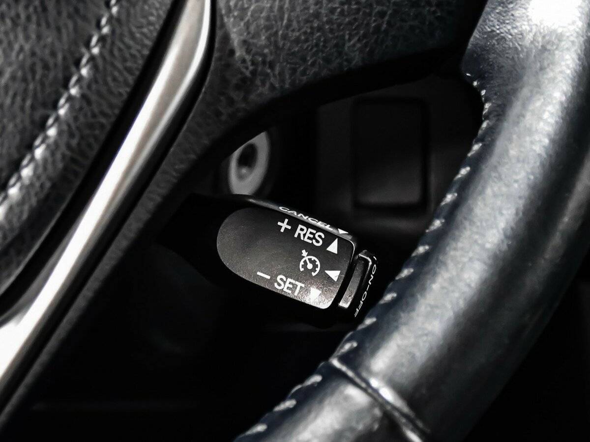 Б/У Тойота Рав4 2017 года. Фото: #15