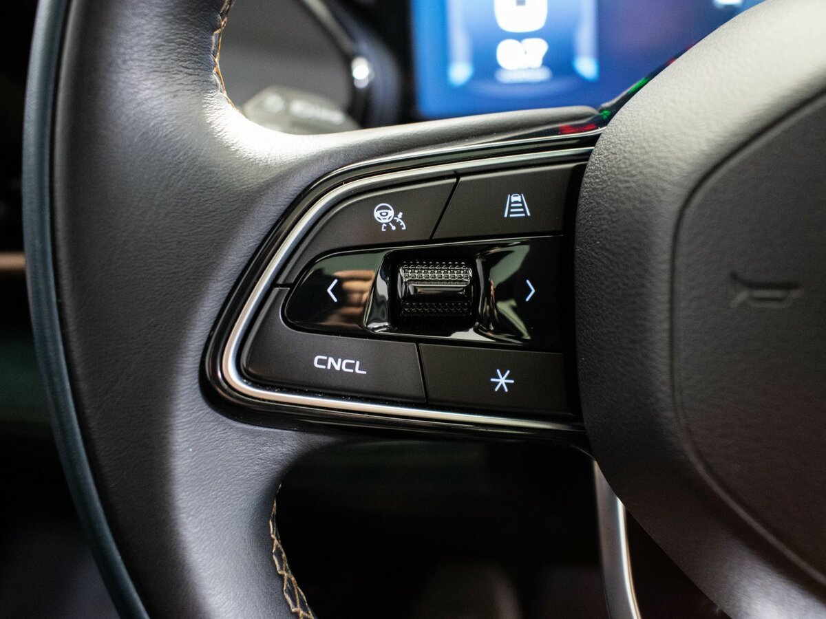 Б/У Джили Монжаро 2022 года. Фото: #13